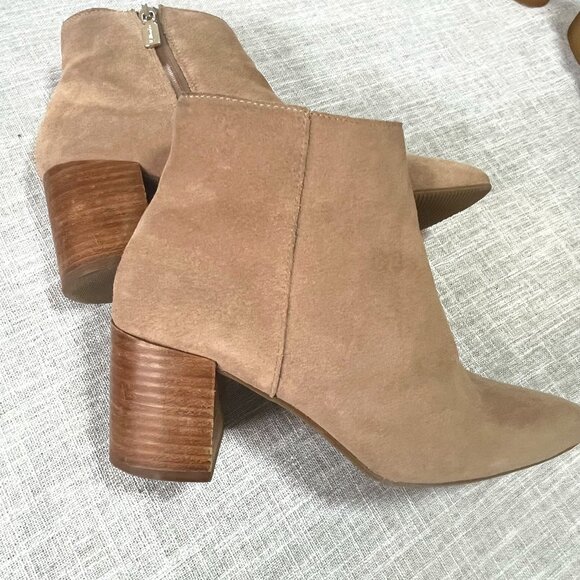 Blondo Shoes - Blondo Wood Block 3" Heel Cowhide Camel Color Suede Ankle Bootie Size 8M